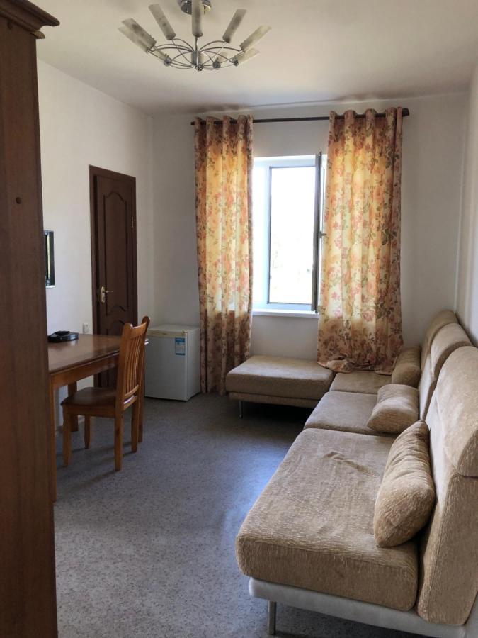 Гостевой Дом Айша Guest House Aisha Чолпон-Ата Экстерьер фото